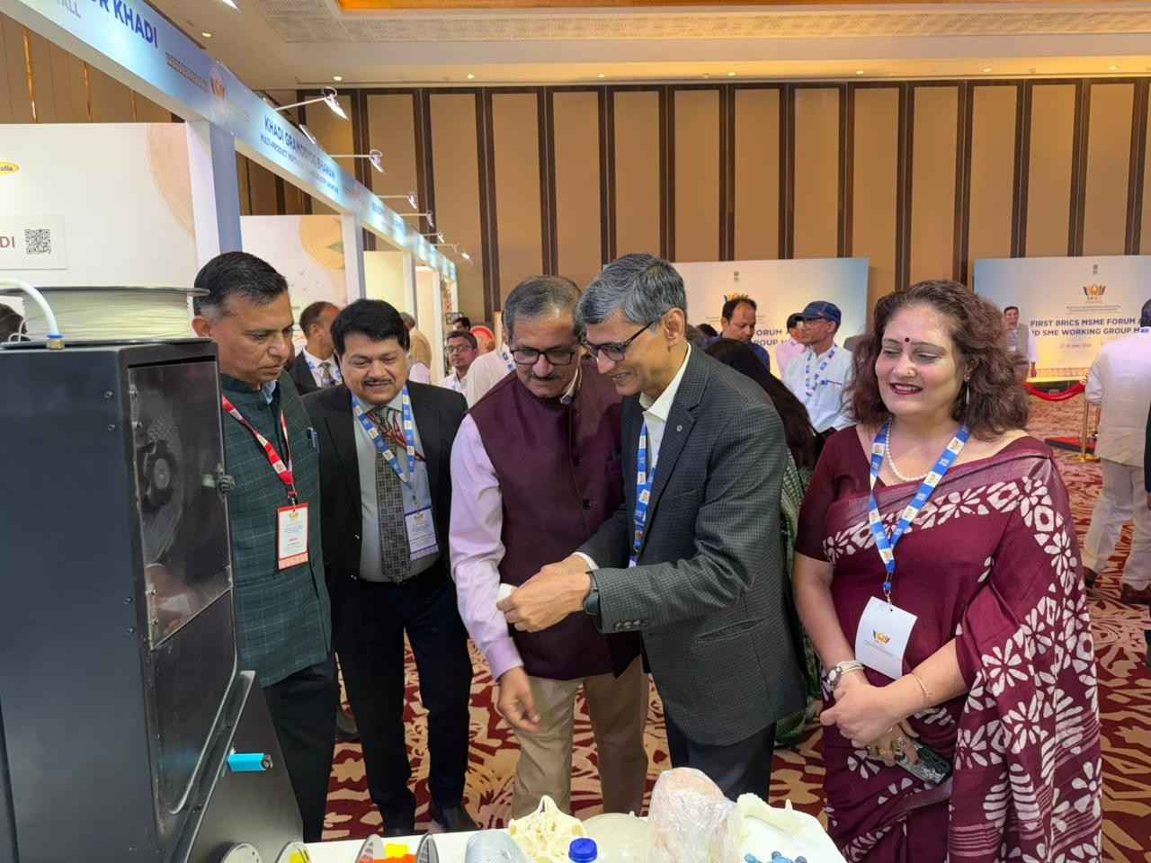 Made-in-India-Plixo-XL-3D-Printer-at-BRICS-Summit